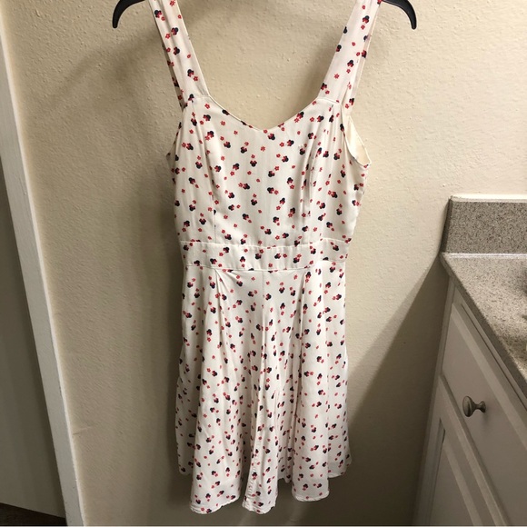 Disney LC Lauren Conrad dress white Minnie Mouse red size two, bow tie back - Picture 2 of 9